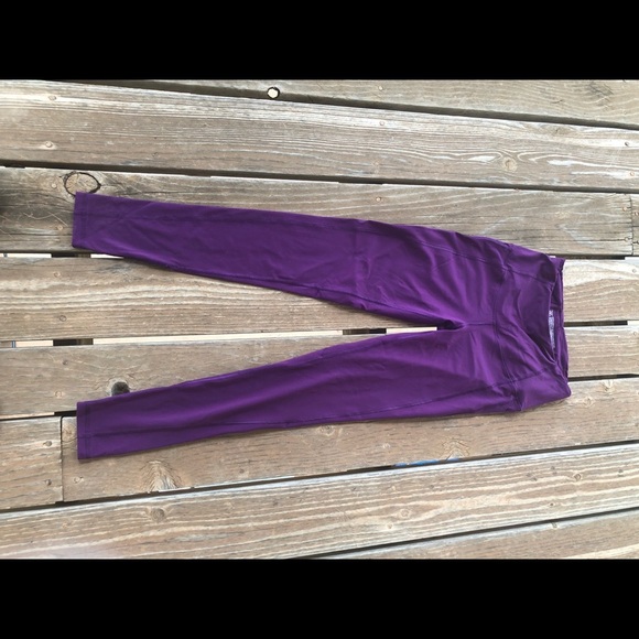 Victoria Secret Leggings purple - Picture 4 of 4